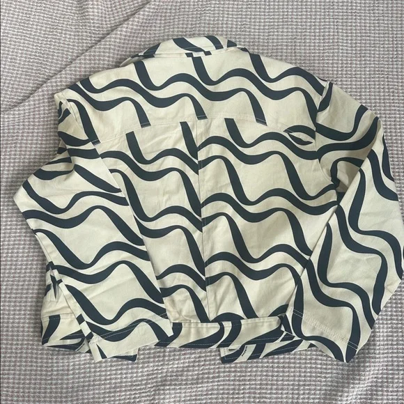 The Wolf Gang Wave Pattern Jacket in Black and Tan